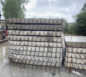 Днища коллектора КД в штабелях на площадке хранения Днища коллектора КД в штабелях на площадке хранения